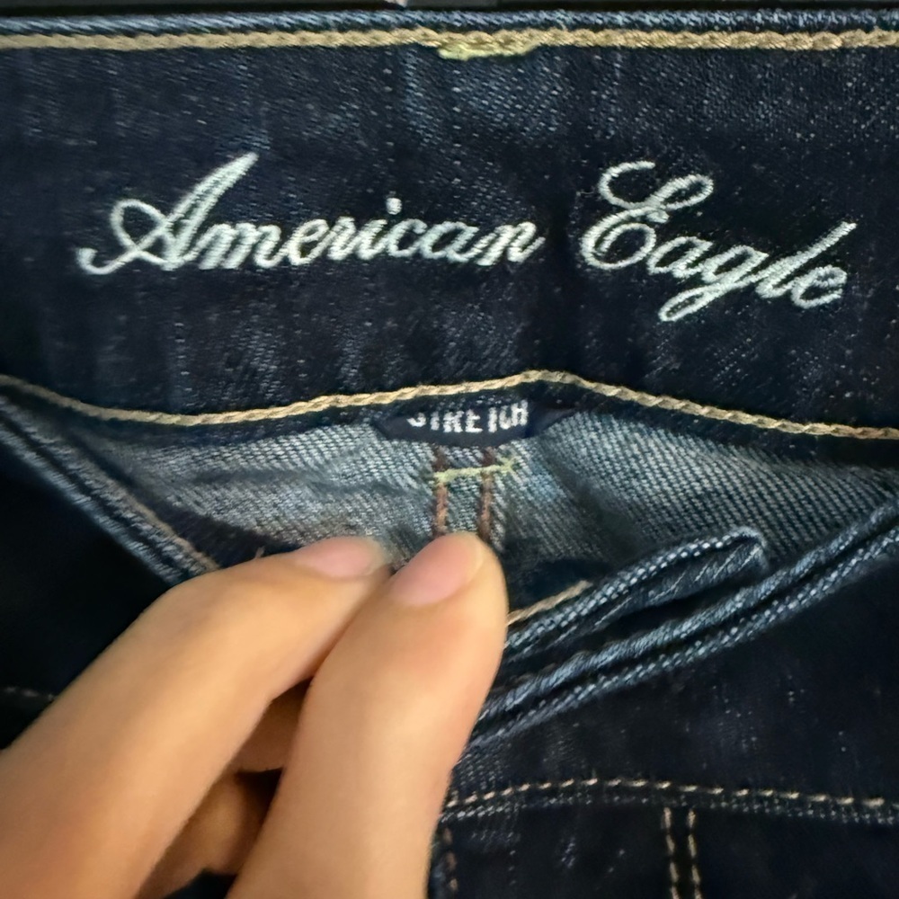 American Eagle Low Rise Artist Crop Jeans - Sz 8 - Picture 2 of 12